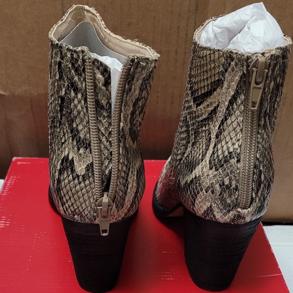 Zigi Soho Harlan Beige Black Snake Zip up size 7.5M Boots NEW - Picture 3 of 10